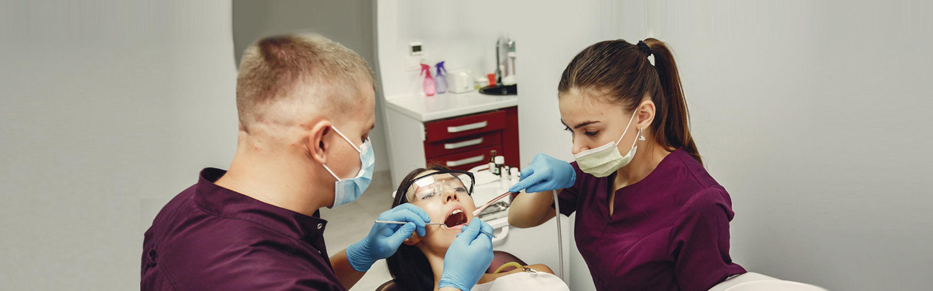 Why Do My Bottom Gums Hurt All of a Sudden?